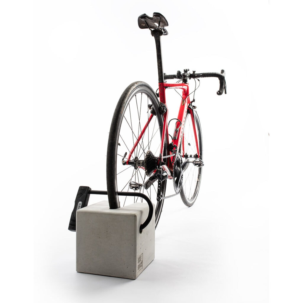 Fahrradstaender Beton Rennrad Schloss