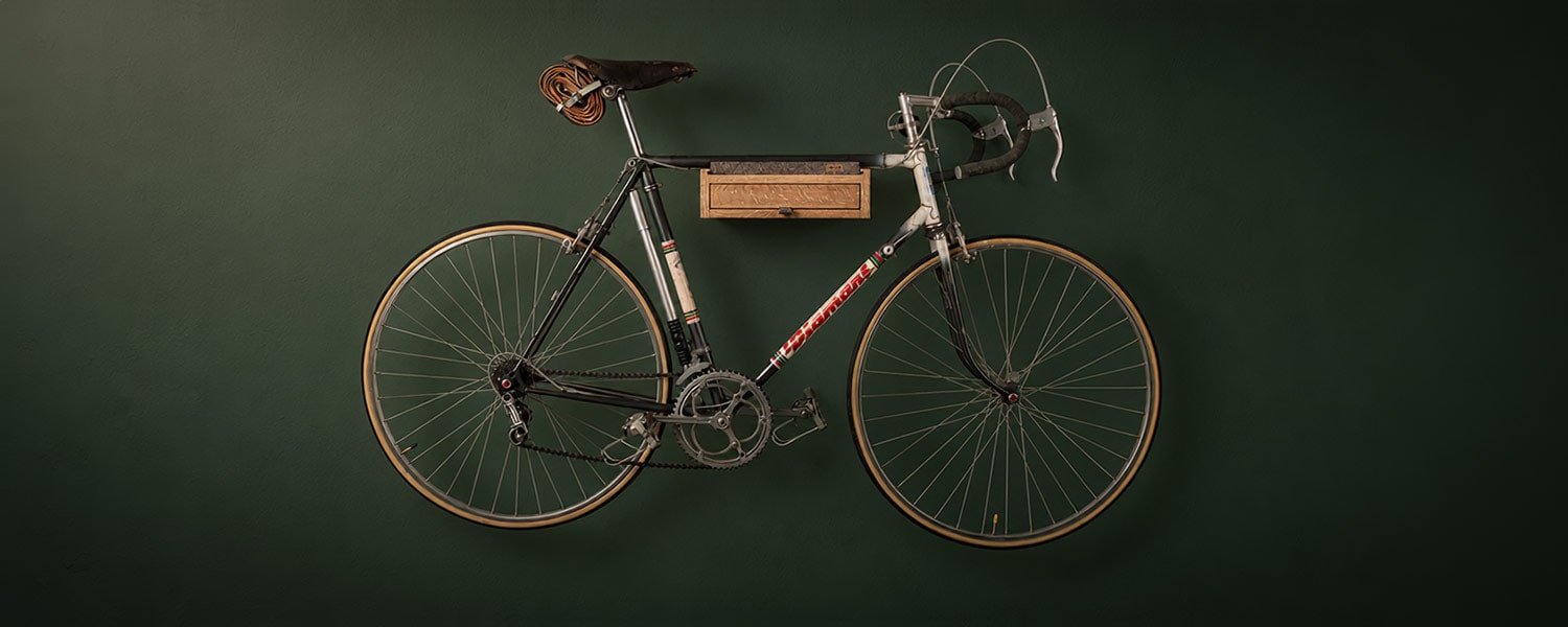 Vintage Diamant Rennrad Auf Wandbefestigung